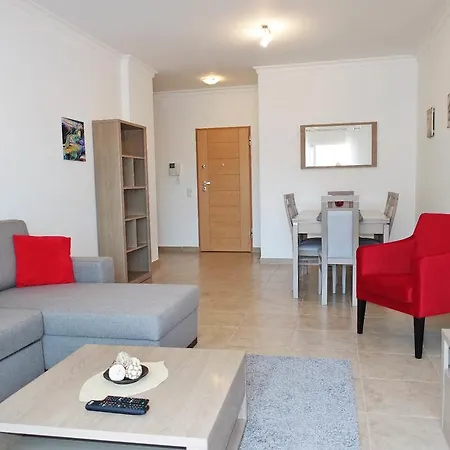 Apartment Luxury Near City Center *